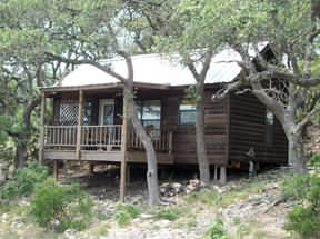 WalnutCanyonGuestCabins2c.jpg (17687 bytes)